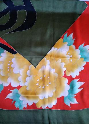 Большой шелковый атласный платок "иероглиф", 105х105 см.9 фото