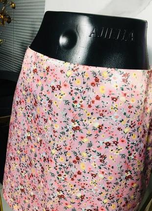 Розовая мини юбка в цветочек с разрезом shein s5 фото