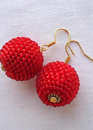 Красные серьги шарики из бисера ручной работы "смородина"1 фото