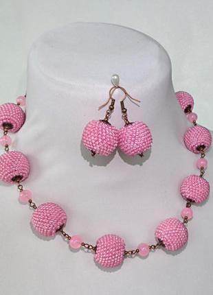 Рожевий набір прикрас ручної роботи намиста та сережки "ніжні зефірки"