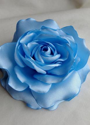 Брошь цветок из ткани ручной работы "голубая роза"1 фото