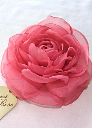 Брошь цветок из ткани ручной работы "роза чайная коралловая"