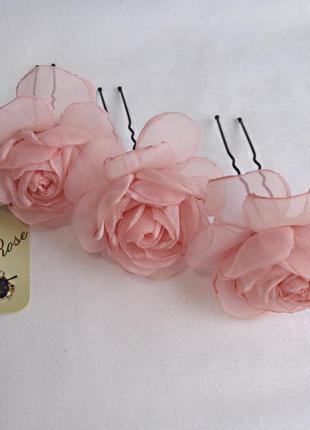 Шпильки для волосся з квітами з тканини ручної роботи "чайна троянда"