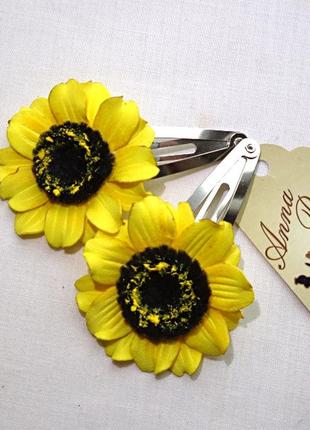 Шпилька тик так з квітами з фоамірану ручної роботи "жовті соняшники"