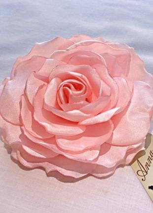 Брошь рожева квітка з тканини ручної роботи "троянда аврора"