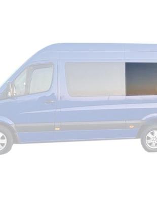 Бокове скло mercedes sprinter (06 -)/спринтер заднє салонне ліве на середню базу