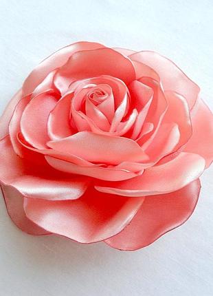 Брошка з тканини ручної роботи "персикова троянда"