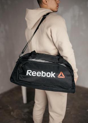 Чоловіча дорожня сумка reebok чорна