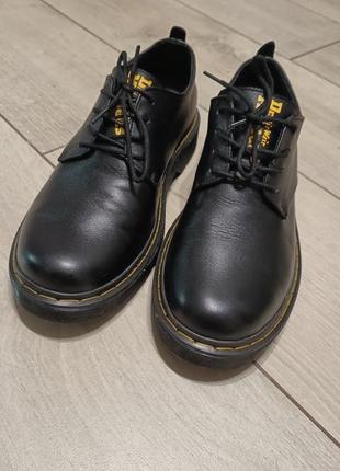 Туфлі з натуральної шкіри dr.martens3 фото