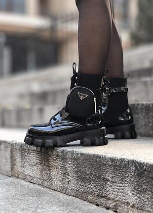 Шикарные ботинки geometric prada monolith patent black черевики4 фото