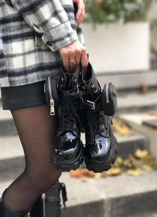 Шикарные ботинки geometric prada monolith patent black черевики7 фото