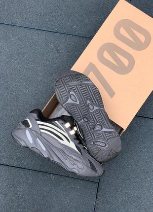Кросівки adidas yeezy 700 vanta leather кроссовки10 фото