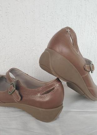 Туфлі,босоніжки кожанние footglove р. 384 фото