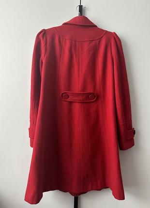 Червоне пальто4 фото