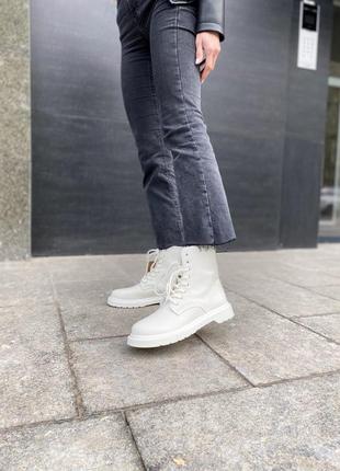 Dr martens classic white