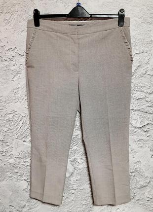 Стильные трендовые укороченные брюки большого размера xl от бренда zara. в боковых швах имеются карманы.
