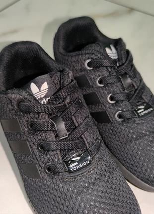 Легкі повітропроникні бігові чорні кросівки adidas torsion 26-27 (17 см)4 фото