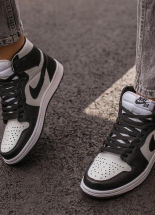 Nike air jordan retro 1 black white из кожи высокие4 фото