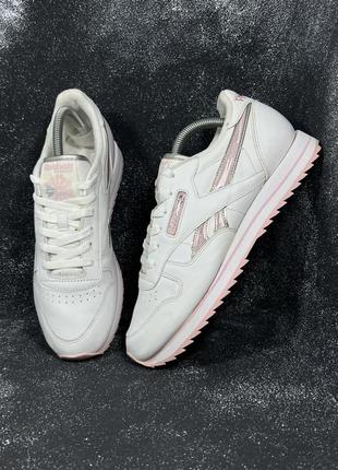 Кроссовки розовые кожаные reebok classic