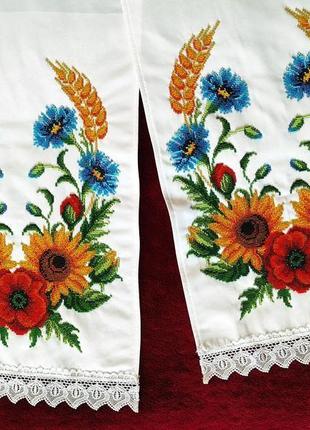 Шикарний рушник вишитий бісером, весільний рушник, рушник на весілля, під коровай, на ікони