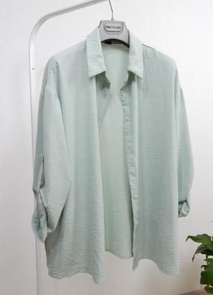 Трендовая рубашка блуза сатиновая жатка свободного кроя оверсайз мятная фисташковая