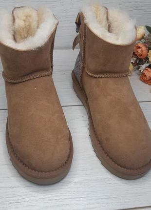 Угги женские коричневые оригинал ugg australia в стразах пятка.3 фото