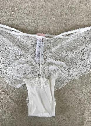 Нові ніжні мереживні трусики