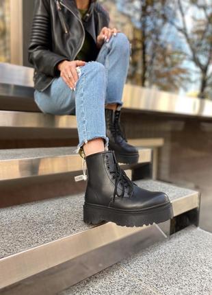 Жіночі ботинки мартінси на платформі dr.martens jadon black