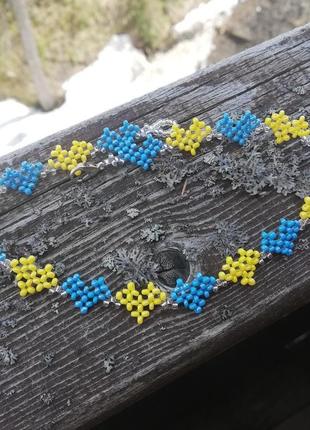 Патриотический чокер из бисера сердце украина
