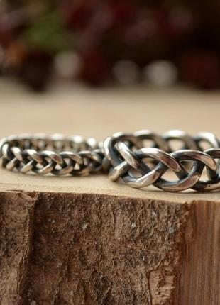 Скандинавские обручальные кольца коса
