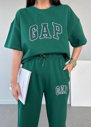 Спортивний костюм gap.