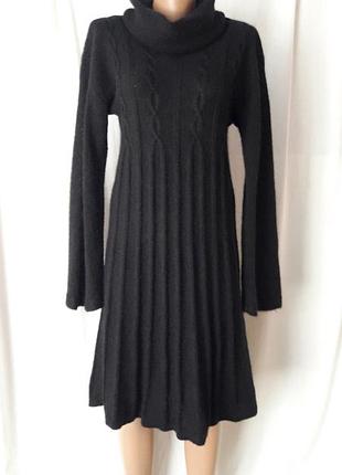 Вязаное платье плиссе