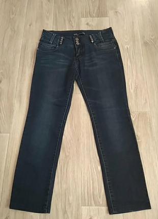 Джинсы