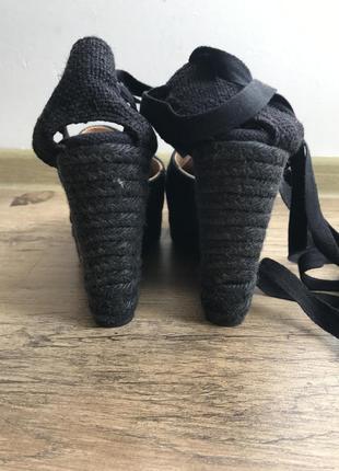 Босоножки, туфли, платформа, 38 черные, на шнурках2 фото