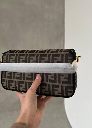 Сумочка fendi baguette brown4 фото