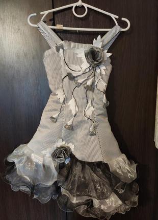 Святковий сарафан