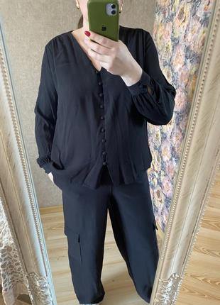 Чёрная тонкая классная блуза вискоза 50-52 р