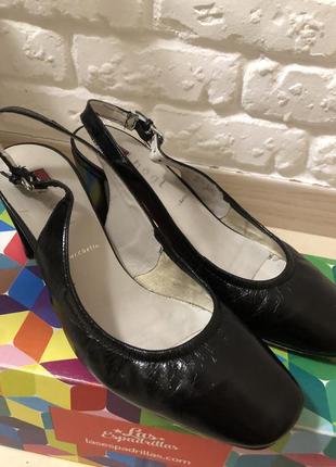 Босоножки женские