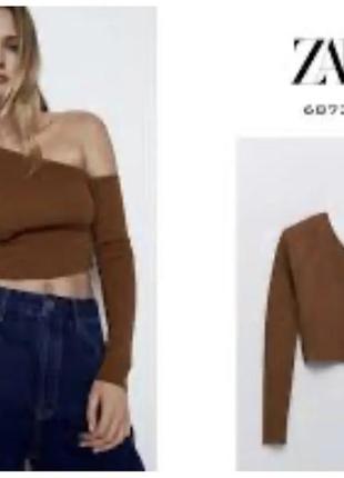 Zara асиметричний топ