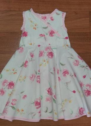 Плаття на дівчинку
