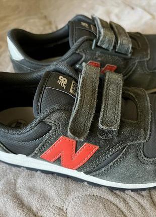 Кроссовки new balance замшевые