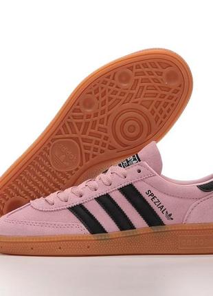 Женские кроссовки розовые с черным adidas spezial8 фото