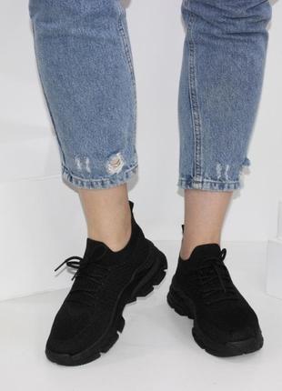 Текстильные черные кроссовки на высокой подошве3 фото