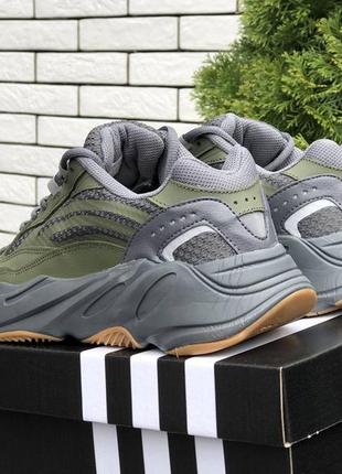 Adidas yeezy boost 700 v2 vanta2 фото