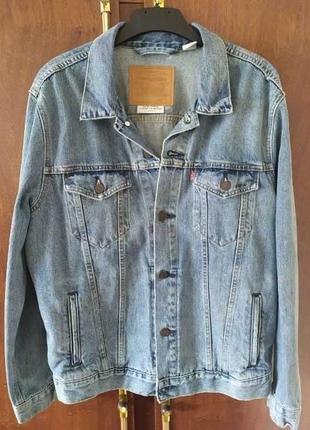 Джинсова куртка levis the trucker jacket mayze l