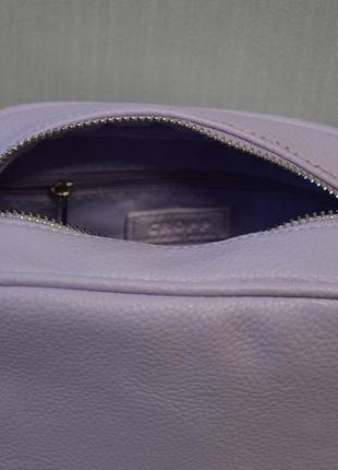 Жіноча сумочка cropp через плече з ланцюжком бузкового кольору5 фото