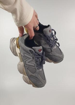 New balance 9060
•grey•