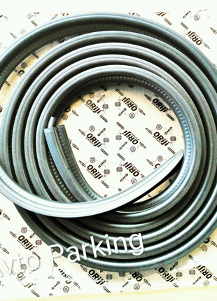 Уплотнитель пятой двери chery amulet. (амулет).