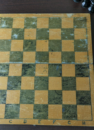 Дерев'яні шахи6 фото