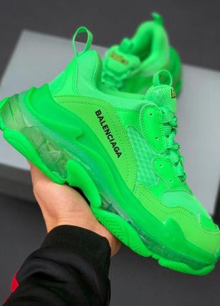 Кроссовки balenciaga triple s clear sole green